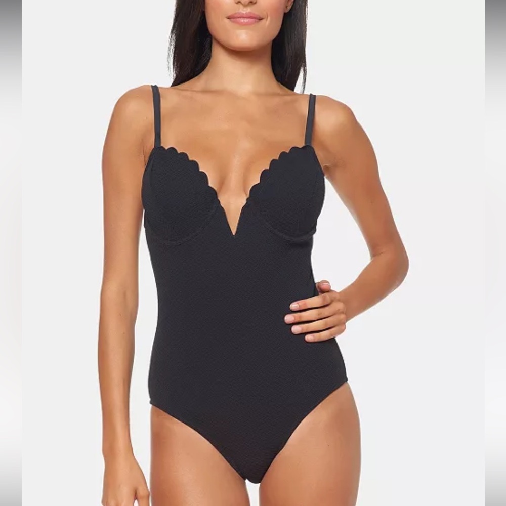Jessica Simpson Scalloped Edge V-wire textured One-Piece Swimsuit Black NWT! S